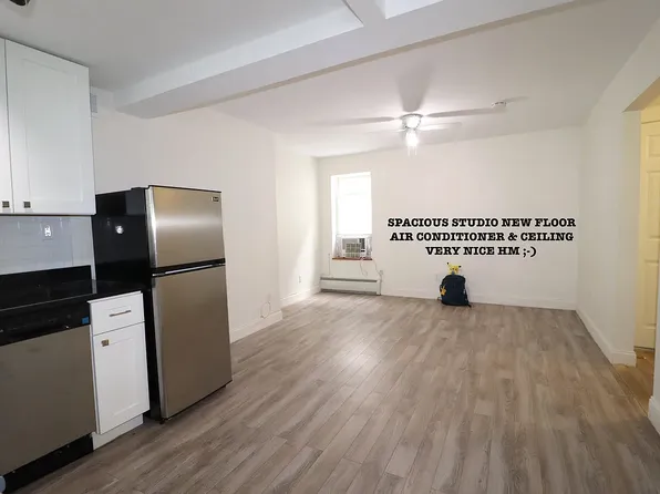 502 W 44th St #3A, New York, NY 10036