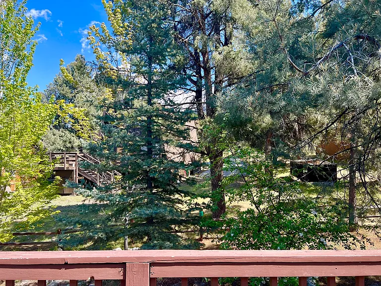 14700 Voltaire Dr — Photo 32