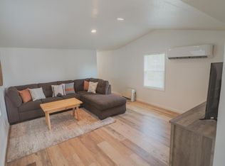 147 Northside Dr, Lander, WY 82520