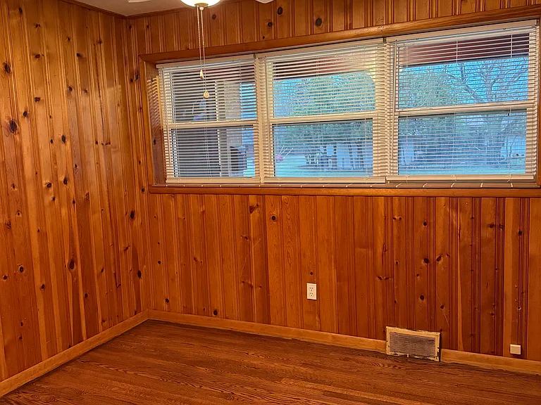 9641 Village Dr — Photo 17