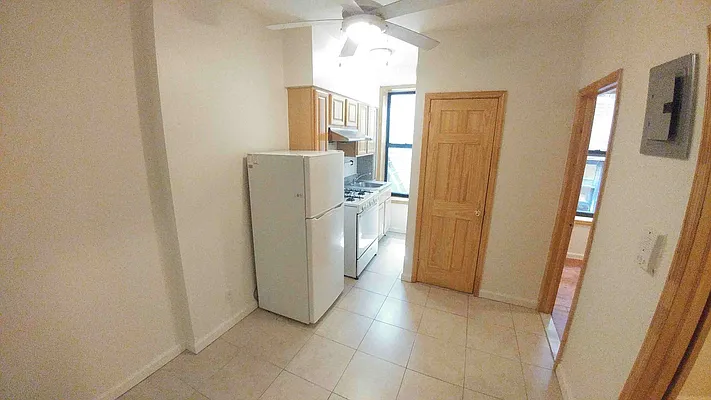 Rented by Downtown Mgt & Realty LLC | media 9