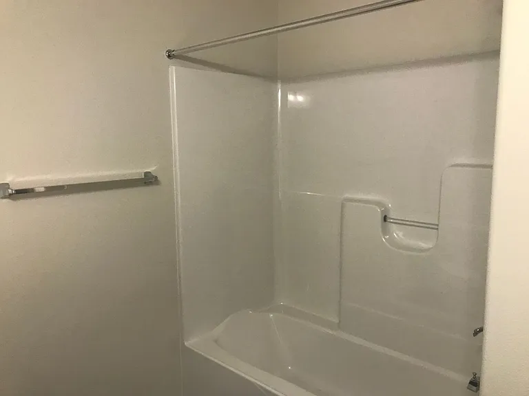 920 Albert Dr W — Photo 12