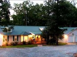 411 Leona Ln, Cleveland, GA 30528