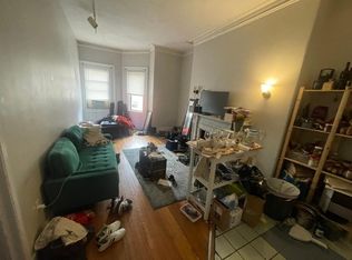 211 Beacon St APT 4F, Boston, MA 02116