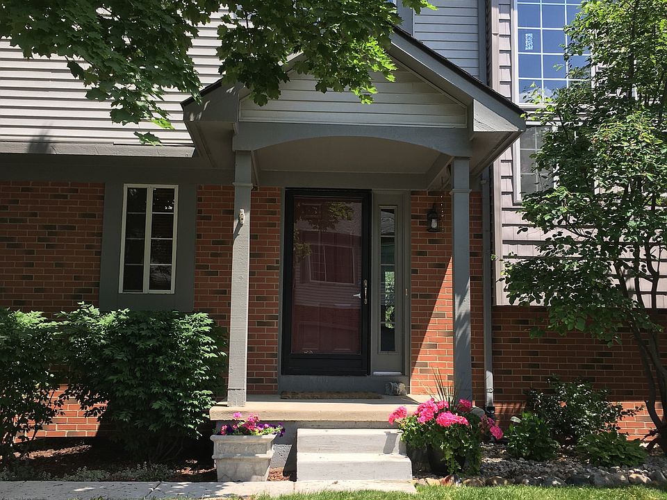1st image of 619 Winwood Cir #1