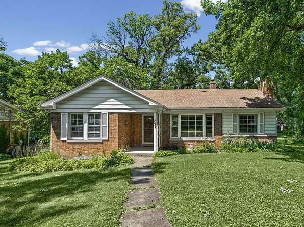 321 W Bloomingdale Rd, Itasca, IL 60143