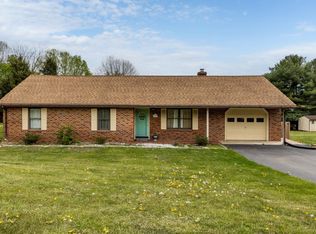 101 Overlook Ave, Mount Sidney, VA 24467