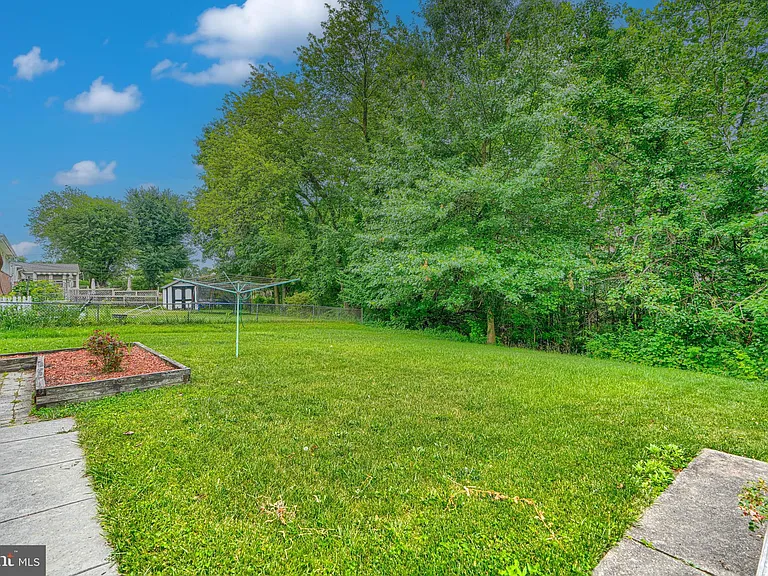 112 Springside Dr — Photo 26