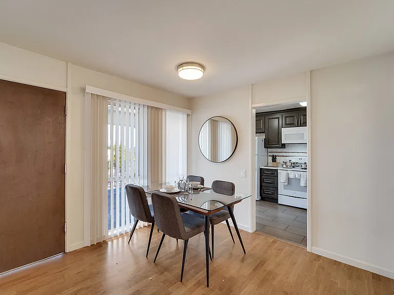 Berkeley Park Apartments — Photo 48