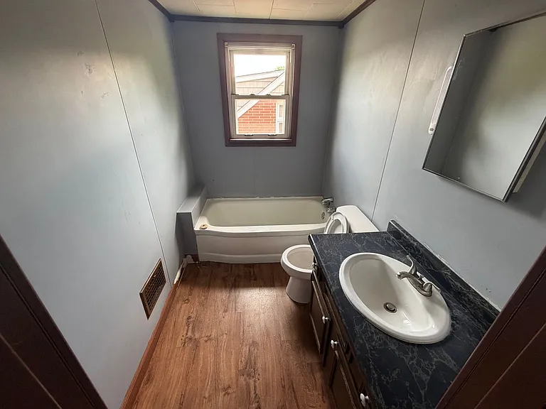 412 Buckeye St — Photo 5