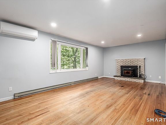 2nd image of 643 Bucks Hill Road