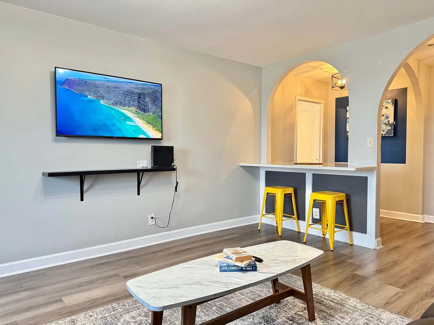 3 bed, 2.0 bath, 592 sqft, $3,602 — Photo 4