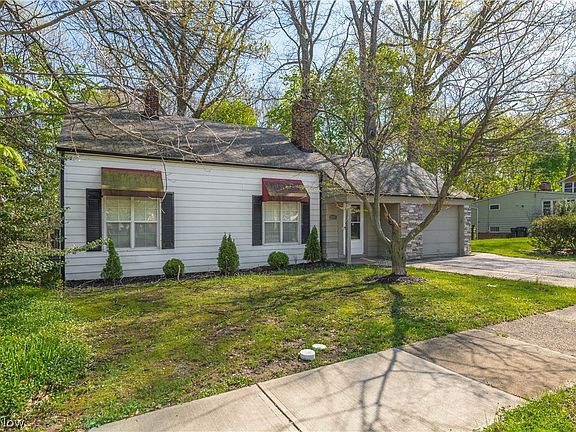 3rd image of 3675 Randolph Rd
