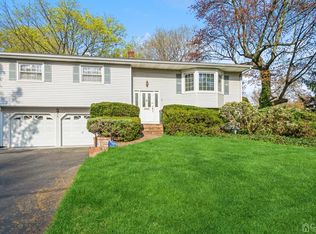 6 Tompkins Rd, East Brunswick, NJ 08816
