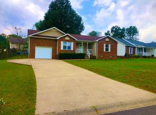 378 Woodtrace Dr, Clarksville, TN 37042