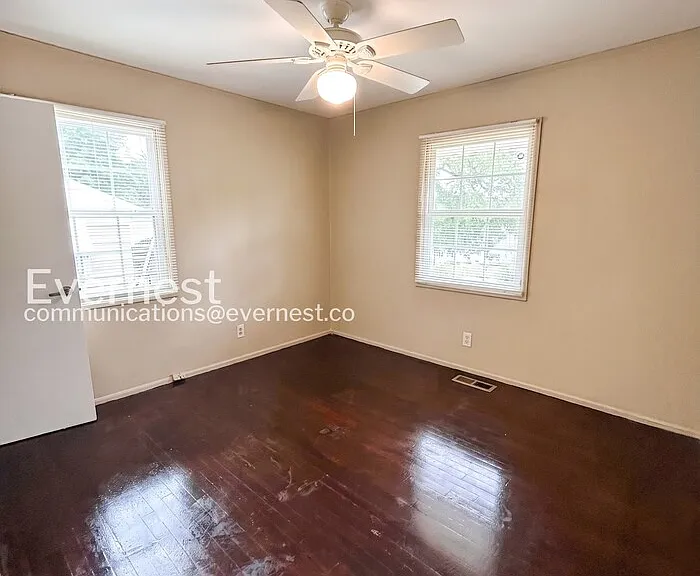 1242 Addison Ave — Photo 11