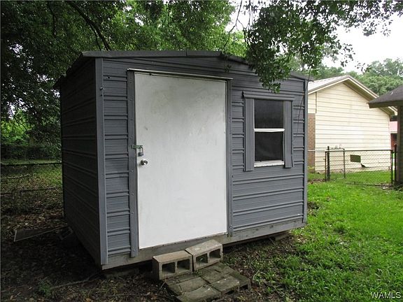 5th image of 650 Brooksdale Dr