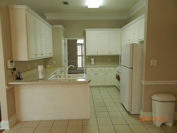 5th image of 133 Dadford Dr