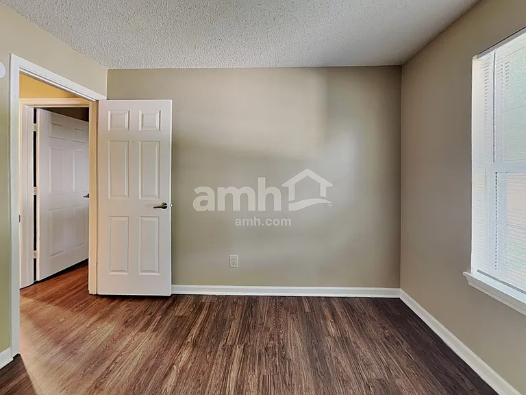 8018 Bitternut Dr — Photo 16
