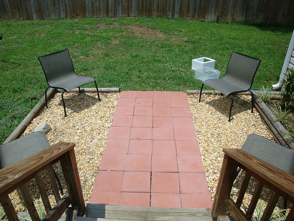 Patio area off the deck