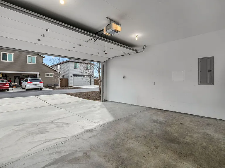 3886 SW Coyote Ln — Photo 21