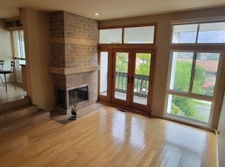 17087 Palisades Cir, Pacific Palisades, CA 90272