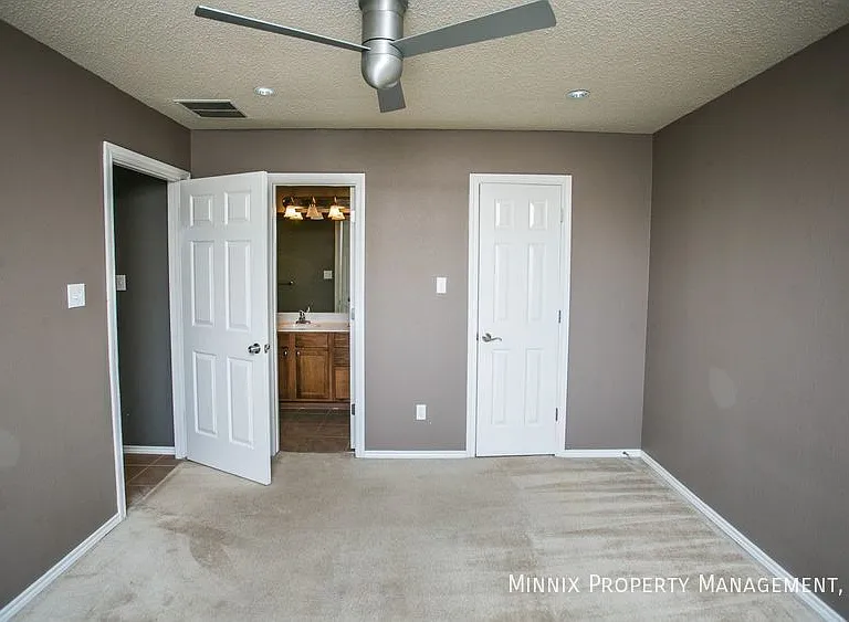 2101 Main St #1 — Photo 37