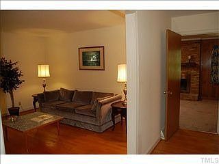 4th image of 1418 Colewood Dr