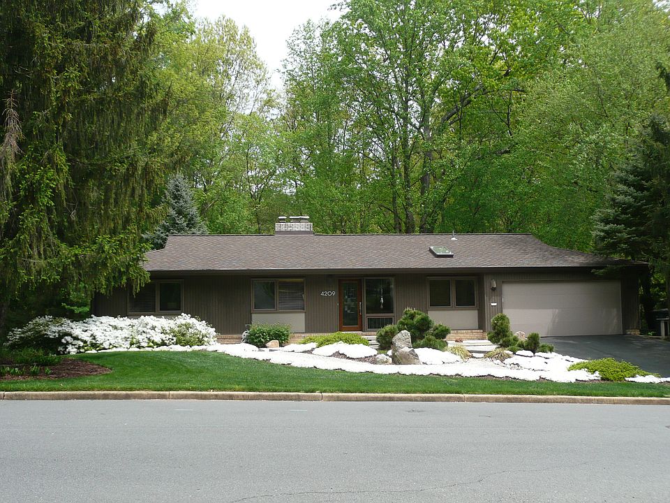 2nd image of 4209 Ann Fitz Hugh Dr