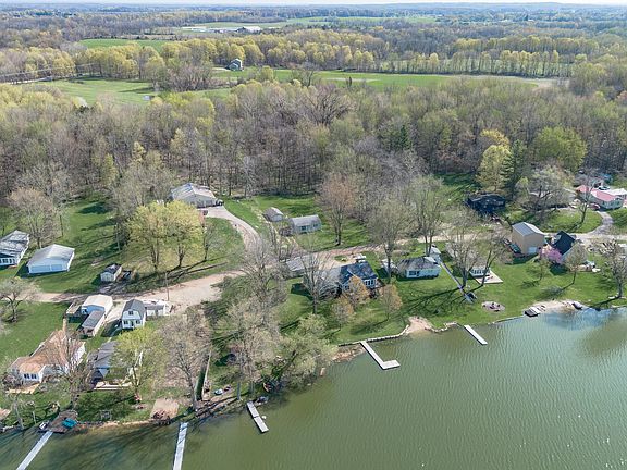 5th image of 157 Peterson Dr