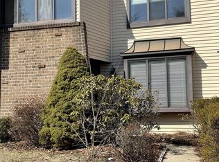 4 Independence Pl, Newtown, PA