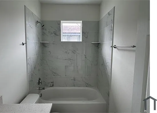 320 S 9th Ave — Photo 7