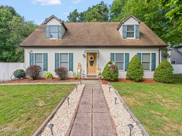 91 Smith Street, Howell, NJ 07731