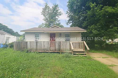 2144 N Garrison Pl Photo 1