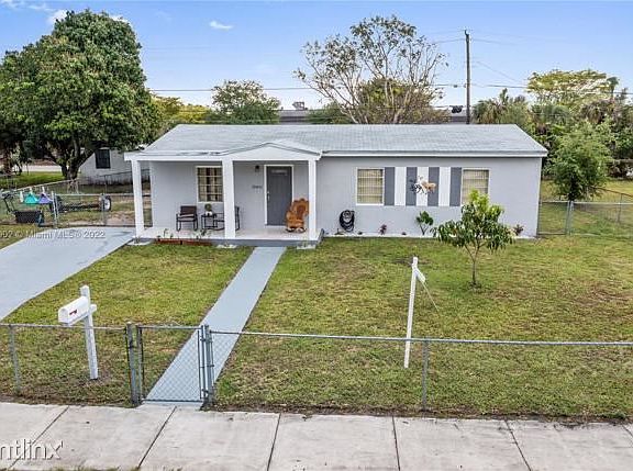 3rd image of 15841 NW 17th Ct