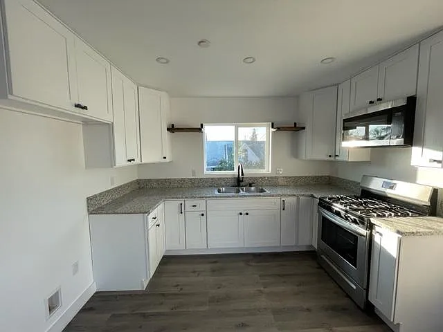 914 E Commonwealth Ave — Photo 6