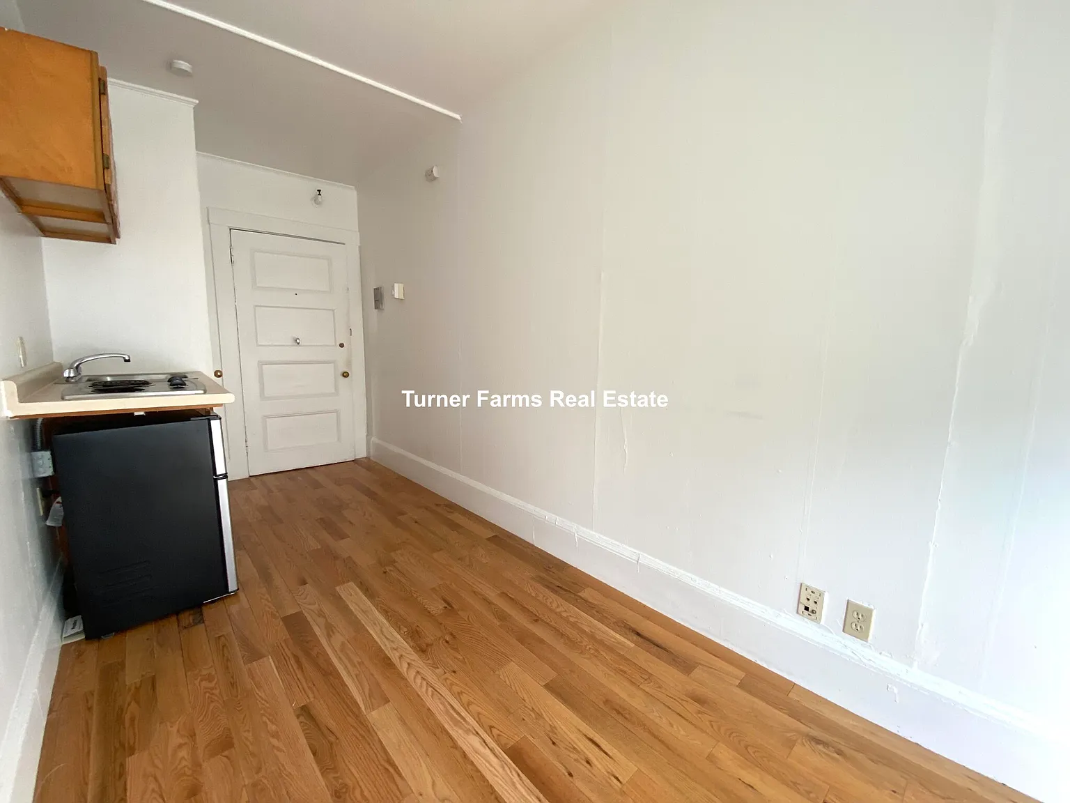 Studio, 9999 sqft, $1,795 — Photo 3