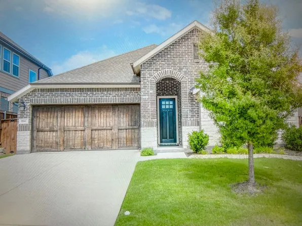 5541 Annie Creek Rd, Fort Worth, TX 76126