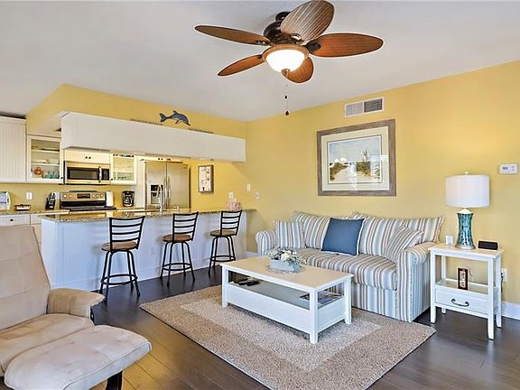 5th image of 1125 Pinellas Bayway #206