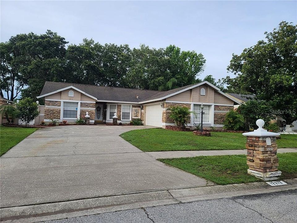 1st image of 12213 Wildbrook Dr