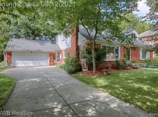13120 Sherwood Dr, Huntington Woods, MI