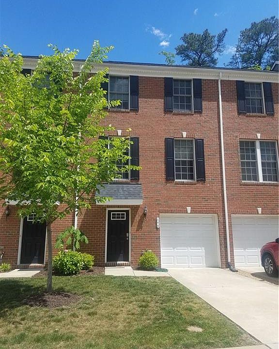 1st image of 144 Parkway Ct