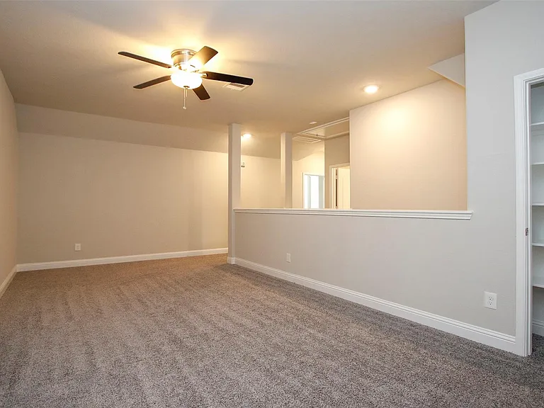 7 Heirloom Garden Pl — Photo 26