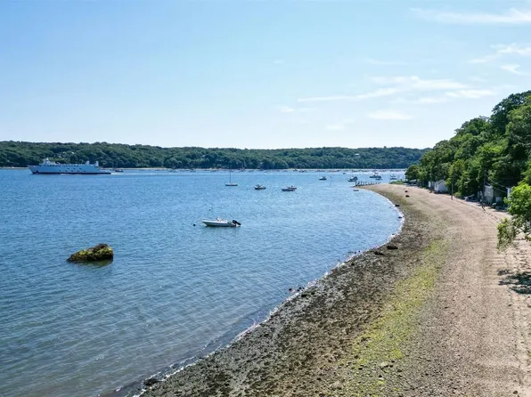 103 Chestnut Avenue, Setauket, NY 11733