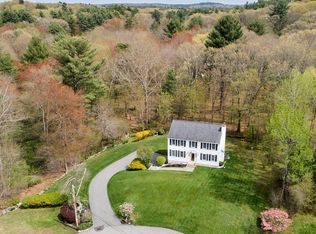 29 Shady Ln, Dracut, MA 01826