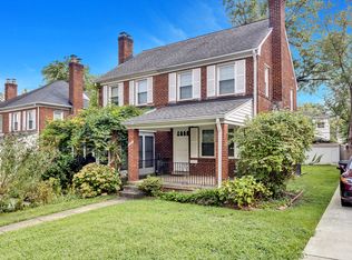 1118 16th St S, Arlington, VA 22202