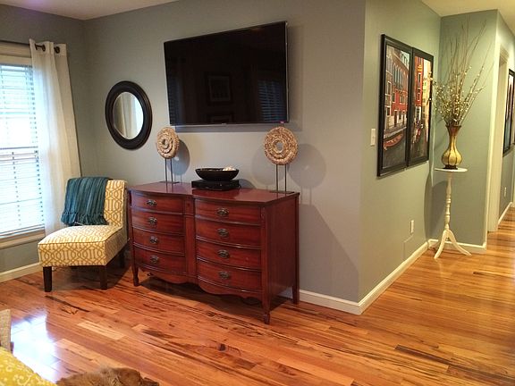 5th image of 124 Avonlea Dr