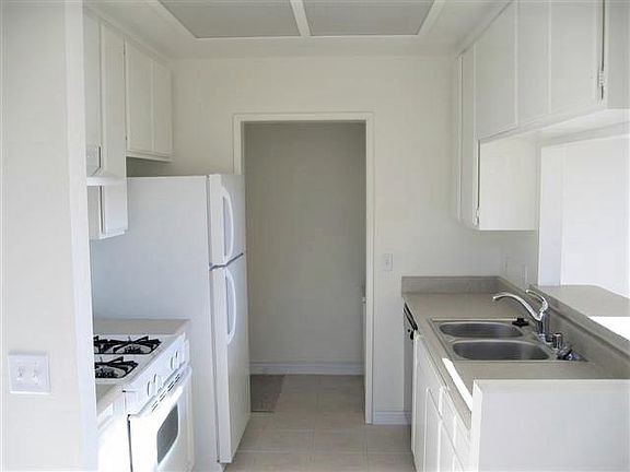 Kitchen & Rear Entrance