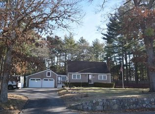 257 Holmes St, Halifax, MA 02338