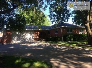 916 Harr Grove Rd, Peculiar, MO 64078